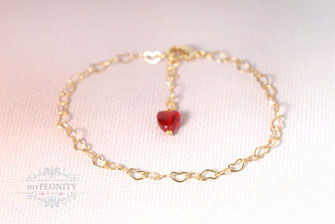 Zartes Herzarmband mit rotem Herz liebe geschenk valentinstag