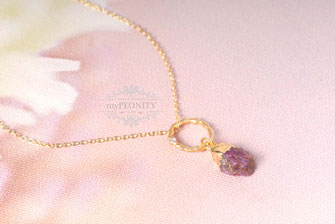 Roher Rubin Anhänger mit Halskette