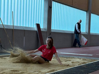 Hop-Step-Jump: Hannah Aslan beim Dreisprung