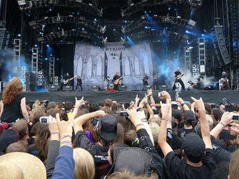 Hier ist es in Wacken einigen Fans zu laut geworden