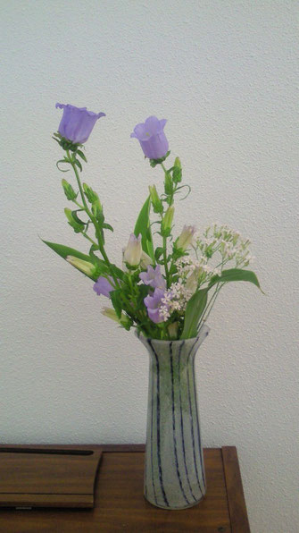 薄紫とグリーンの花・なげいれ