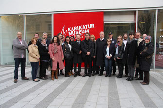 Die Direktoren Hans-Peter Wipplinger und Gottfried Gusenbauer begrüßten die Kremser Gemeinderäte mit Bgm. Dr. Reinhard Resch und Vizbgm. Mag. Wolfgang Derler in der Kunstmeile. Foto: Stadt Krems.