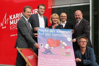  Vl.n.r.: Vizebgm. Mag. Wolfgang Derler, Paul Birngruber, Stadträtin Eva Hollerer, Karikaturmuseum-Leiter Gottfried Gusenbauer, Direktor Hans-Jörg Henneis (Kremser Bank) und Kunsthallen-Direktor Hans-Peter Wipplinger. © Kunstmeile.