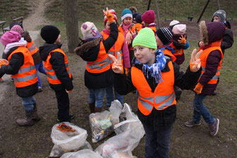 Auf zum fröhlichen Saubermachen! Auch dieses Jahr beteiligen sich Kremser Schüler am Stadtreinigungstag. Foto: Stadt Krems.