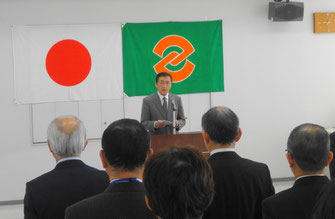 古賀市の幹部職員を前に年頭あいさつ