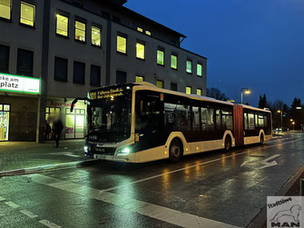 SB-SB 2137, Wagen 137, MAN Lion´s City 18 Hybrid, Dudoplatz in Dudweiler, 05.01.2023