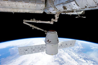 Dragon-Weltraumtransporter beim Andocken | Foto: NASA