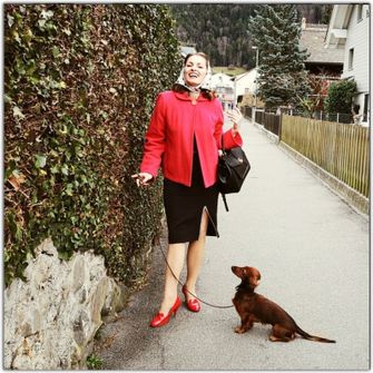 Sarah and her dog Frida