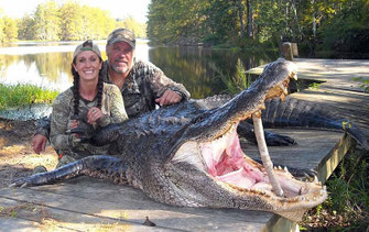 Due "assholes": la psicopatica Melissa Bachman ed un amico eunuco.