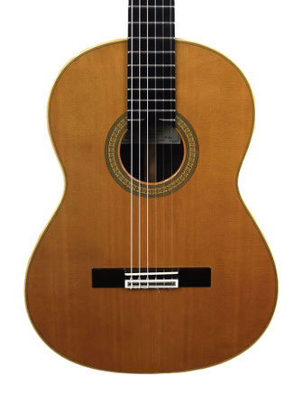 Guitare classique Teodoro Pérez, cèdre