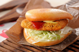 アレンジメニュー「じゃこカツバーガー」