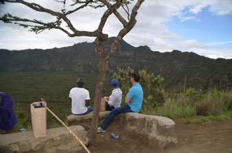 Mount Longonot Blick in den Krater