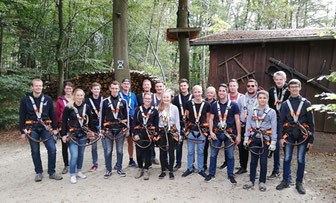 Jugendgruppe im Kletterwald