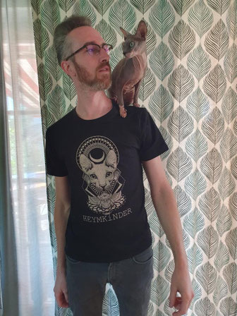 Schwarzes Herren T-Shirt mit weißer Nacktkatze als Motiv aus 100% Bio-Baumwolle von Heymkinder limitiert