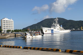 甑島　上甑島　里港