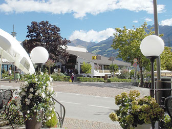 Sitz des Tourismusvereines in Dorf Tirol Südtirol Italien
