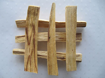 Seis palitos de Palo Santo