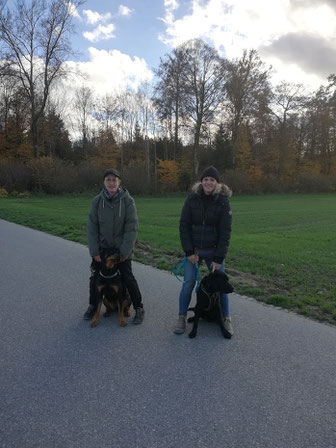 Angi mit Lou und Simone mit Jaro