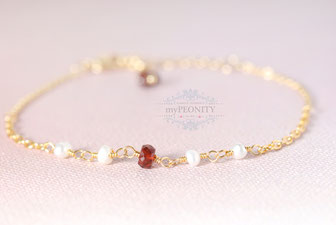 Zierliches Armband funkelnder Granat Perlen 