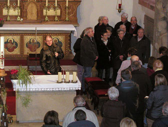 Karl Banghard stellt die Epitaphien vor