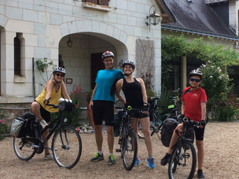 Départ du Domaine de Joreau pour un séjour Loire à Vélo en famille