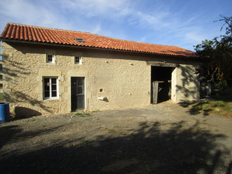 Rejointement de vos facades en pierres avec les techniques traditionnelles à la chaux