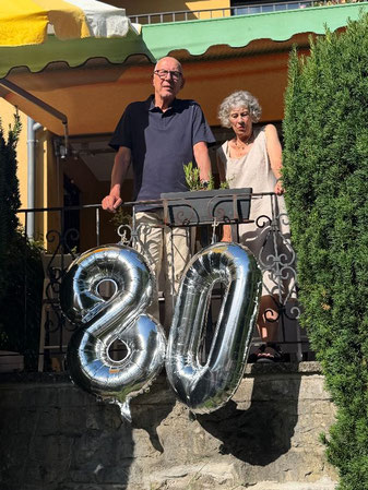 Geburtstags"kind" Harald Flebbe mit Frau