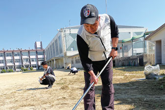 令和4年 堅田小学校 秋の草引き
