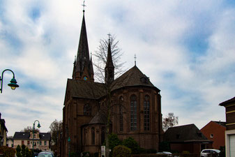 Kirche St. Peter und Paul, Huckingen