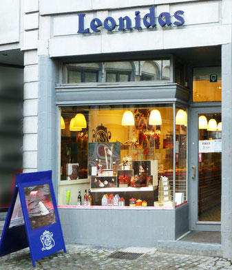 Leonidas Mons Place 