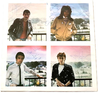 Ein signiertes Queen-Album: "The Game" (1st. GER 1980), Innenhülle signiert von Freddie Mercury, Brian May, John Deacon und Roger Taylor.