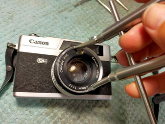 キャノンキャノネットQL17の分解 - フィルムカメラ修理のアクアカメラ