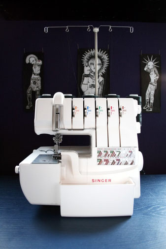 Singer QuantumLock 967 (14T967DC) 5-Faden Overlock Coverlock Kombination