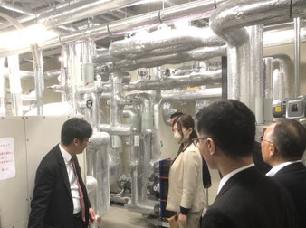 地中熱利用空調システム設置者ゼネラルヒートポンプ工業(株)による説明