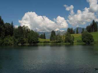 Mit dem E-Bike auf Tour zum Aegelsee im Diemtigtal