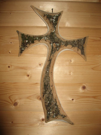 Holz-Kreuz (H=40cm) 50,- Euro