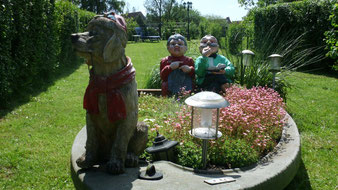 Blick in unseren Garten- von dort aus geht es zum Bootssteg:
