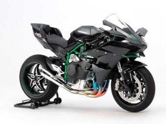 Motorradmodell einer Kawasaki Ninja H2R im Maßstab 1:12 von der Firma TAMIYA,  300014131