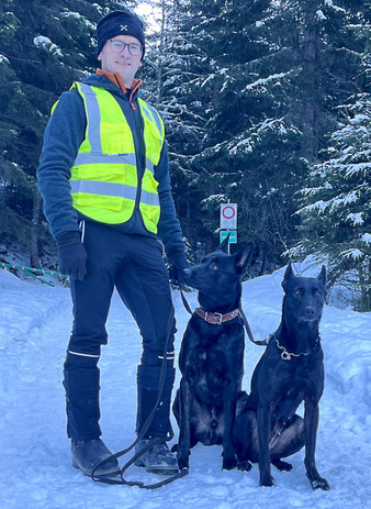 Kurt mit den Holländischem Schäferhund (Hollandse Herder) Apollo & Bendis of Dark Doom