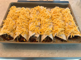 Mexikanische Chili con carne Tortilla Wraps Burritos im großen Ofenzauberer vom Pampered Chef Onlineshop