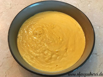 Zwetschgenkuchen Eierlikörkuchen Streuselkuchen in der Stoneware rund, Ofenhexe oder Ofenmeister bzw. Ofenzauberer aus dem pampered Chef Onlineshop bestellen