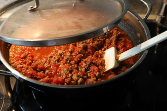 Chili con Carne in der Pamperedchef Edelstahlpfanne Wokpfanne Antihaftpfanne im Pampered Chef Onlineshop bestellen