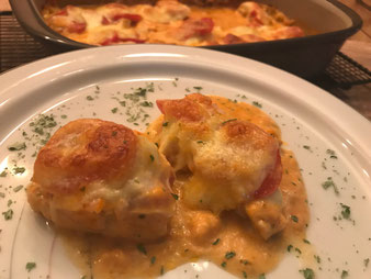 Hähnchenbrust überbacken mit Tomate und Mozzarella in der Ofenhexe aus dem Pampered Chef Onlineshop bestellen