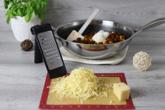 Edelstahl Antihaft Wokpfanne mit Glasdeckel von Pampered Chef im Onlineshop bestellen