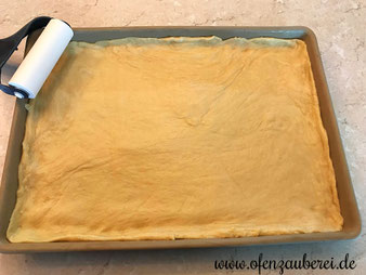 Zwetschendatschi, Zwetschgenkuchen oder Pflaumenkuchen mit Streuseln im Ofenzauberer von Pampered Chef aus dem Onlineshop