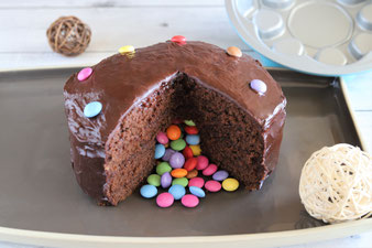 Pinada Kuchen aus der Überraschungskuchenform von Pampered Chef