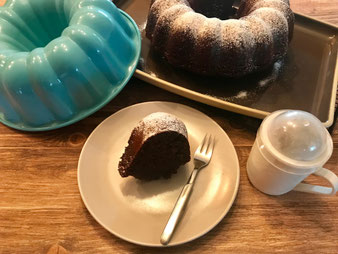 Schokokuchen Rahmkuchen Gugelhupf aus der Pampered Chef Kranzform online kaufen