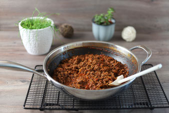 Bolognese in der Edelstahl-Antihaft Wokpfanne von Pampered Chef im Onlineshop