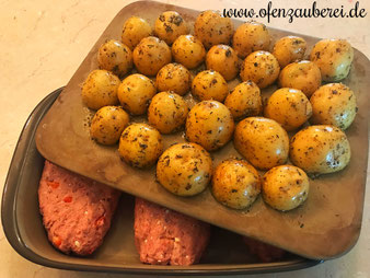 Griechischer Hackbraten mit Knoblauchkartoffeln im Grundset Zauberstein und Ofenhexe von Pampered Chef aus dem Onlineshop