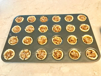 Engadiner Nusstörtchen aus der Mini Muffinform aus dem Pampered Chef Onlineshop bestellen